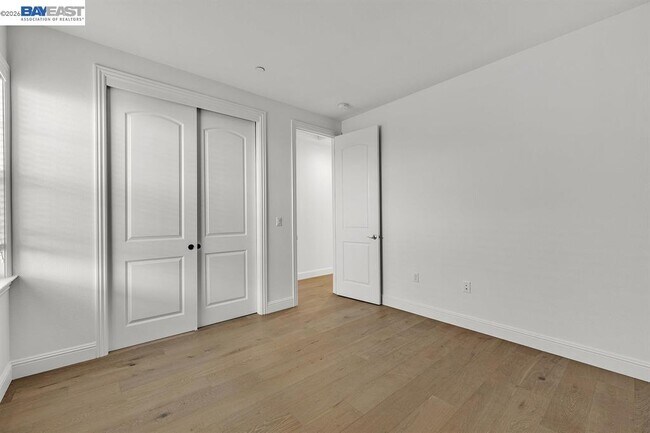 Building Photo - 6180 Alpine Blue Dr