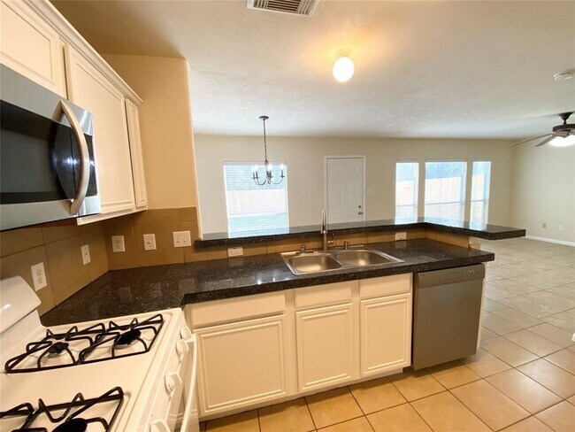 Building Photo - 3643 Windmill Village Dr