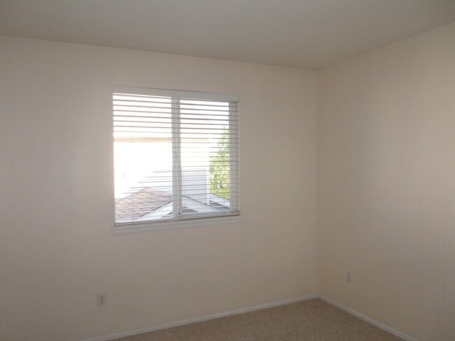 Building Photo - Highlands Ranch 2-Story (22AS)