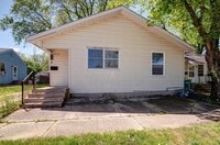 Building Photo - 1112 N Joliet St