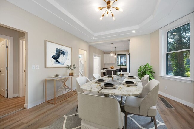 Building Photo - NORTHSIDE RARE GEM - FULLY RENOVATED 5+ BE...