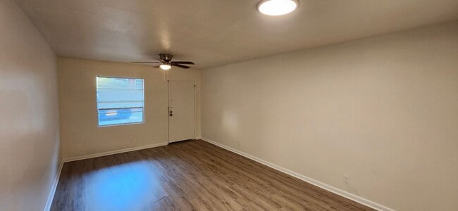 Building Photo - 2 bedroom renovated apartment in Midtown