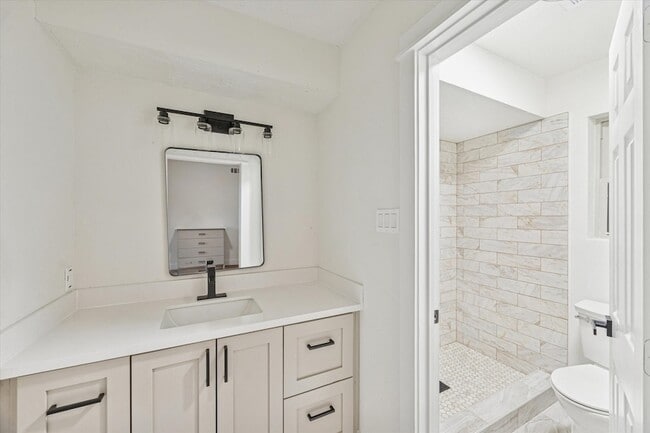 Building Photo - 3623 Acorn Way Ln