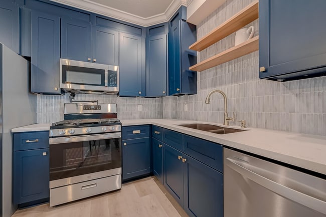 Building Photo - 1110 Avenue K Ave