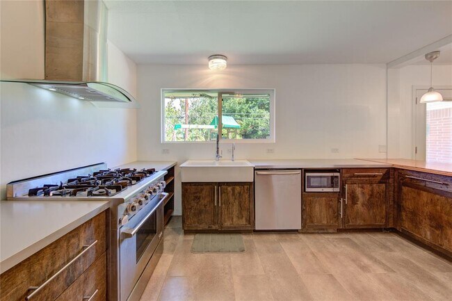 Building Photo - 4538 Warm Springs Rd