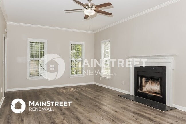 Building Photo - 120 Hollow Ct