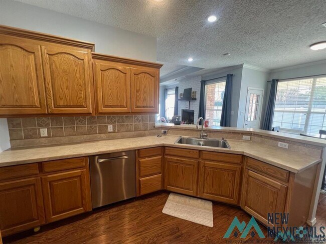 Building Photo - 3617 Benjamin Davis Dr