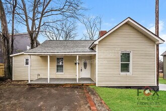 Building Photo - 19 Powder St NW