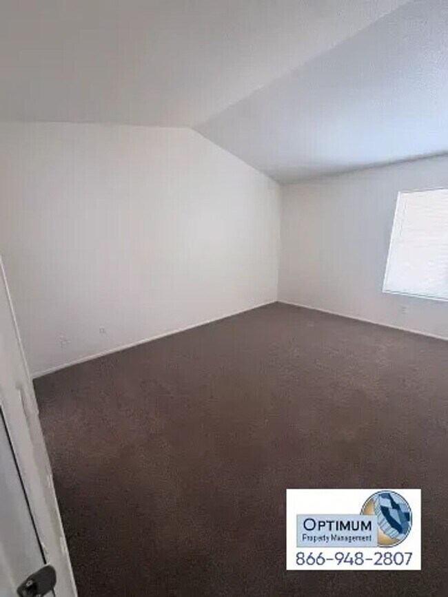 Building Photo - Charming 3-bedroom, 2-bathroom two-story home