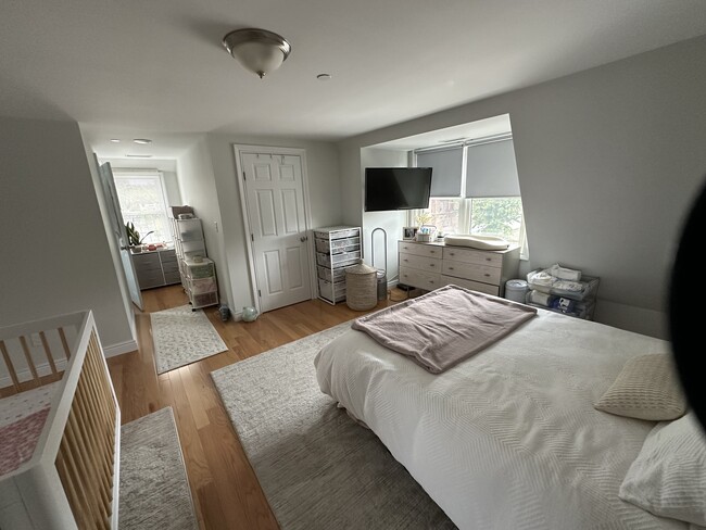 Building Photo - 11 Mill Rd