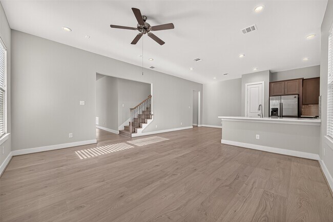 Building Photo - 8802 Hollister Pine Ct