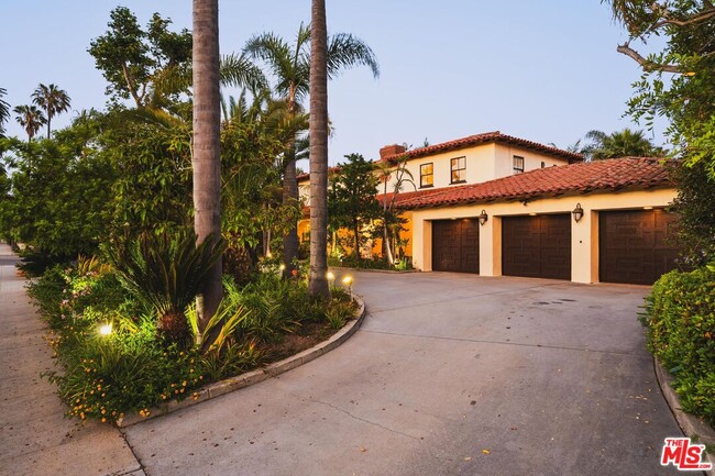 Building Photo - 324 Marguerita Ave