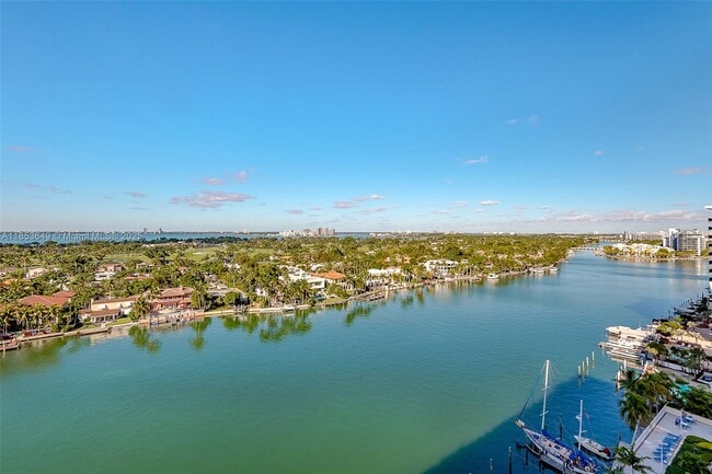 Building Photo - 5600 Collins Ave