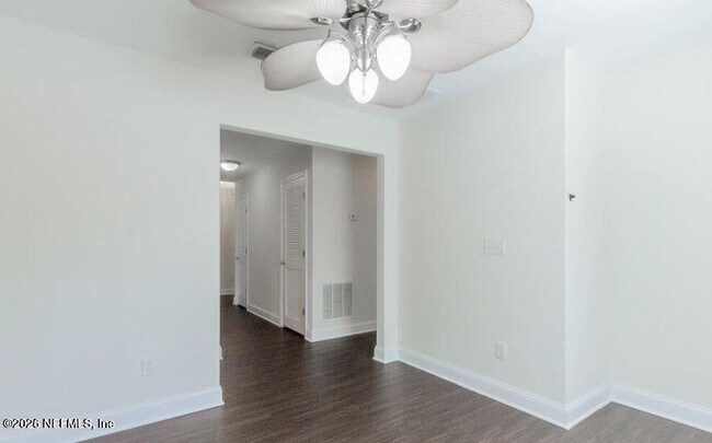 Building Photo - 128 Terracina Dr