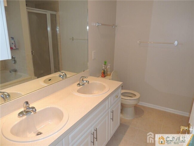 Building Photo - 107 Amy Dr