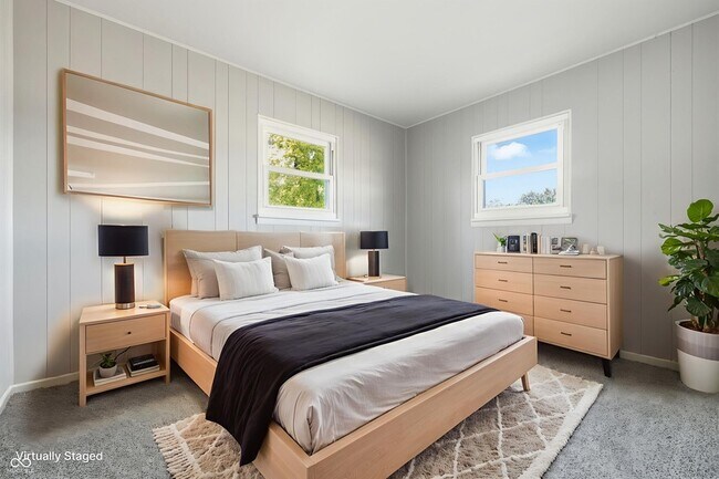 Building Photo - 2908 S Walcott St