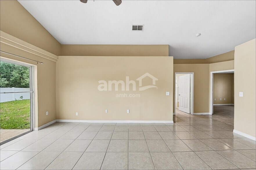 Building Photo - 950 Woodsong Way