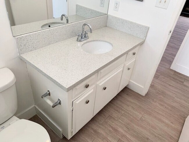 Building Photo - 156