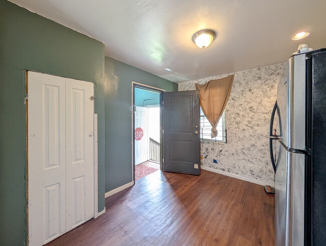 Building Photo - 2323 S Trumbull Ave