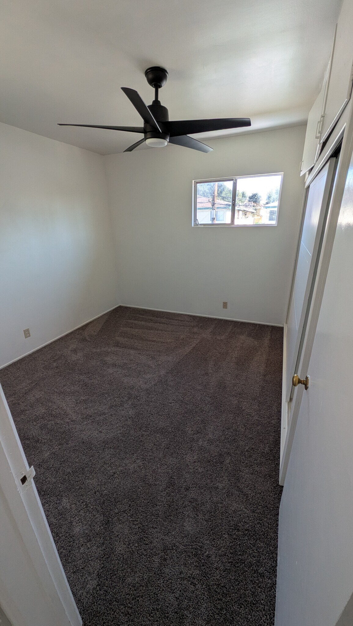 Building Photo - 416 N Marguerita Ave