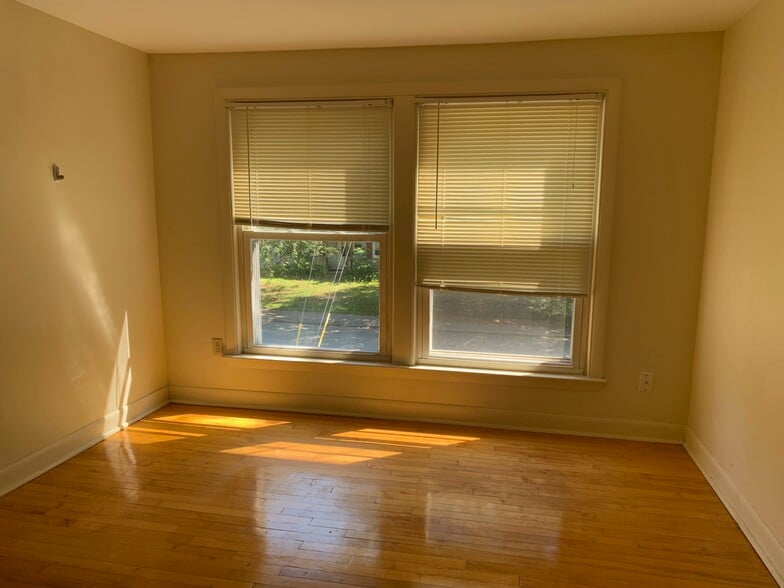 Building Photo - 185 Columbia Ave