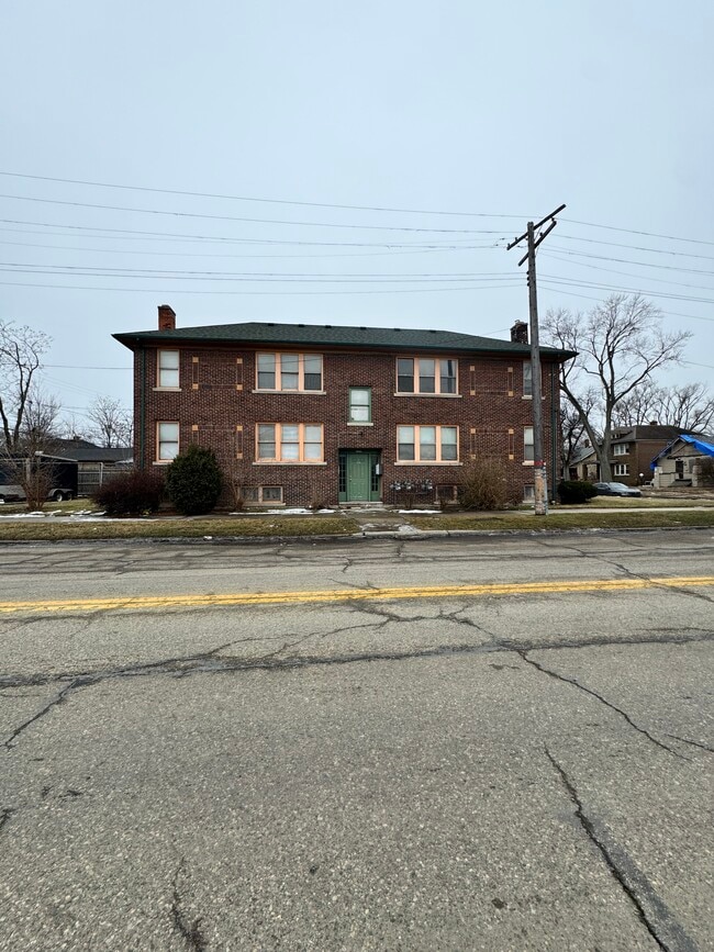 Primary Photo - 10435 Fullerton Ave