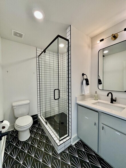 Building Photo - 114 Fitzgerald Dr