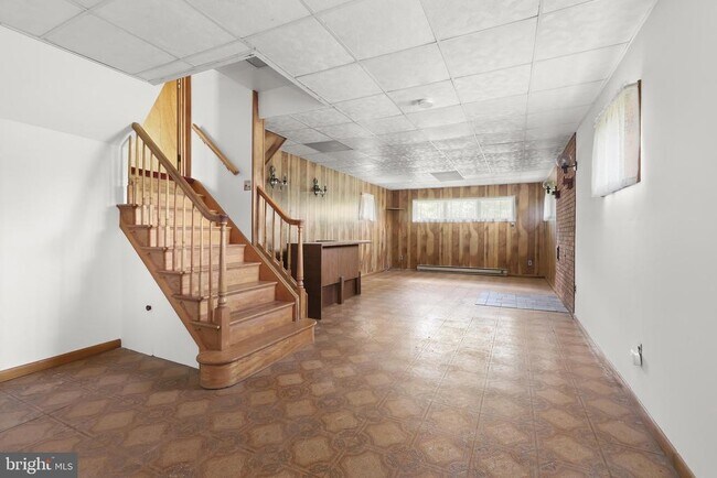 Building Photo - 4816 Bucks School House Rd