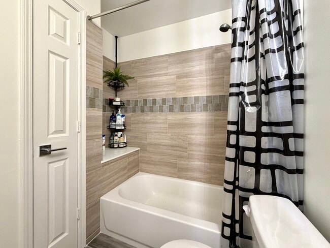 Building Photo - 2350 County Farm Ln