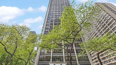 Building Photo - 222 E Pearson St