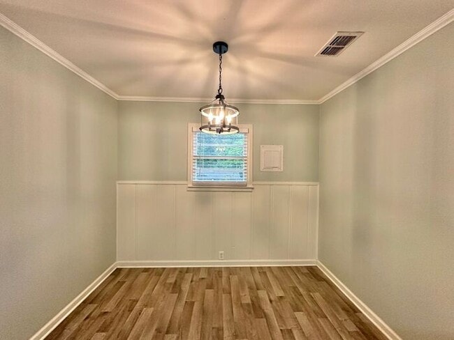 Building Photo - Updated 3-Bedroom Home Near TJC & Medical District!