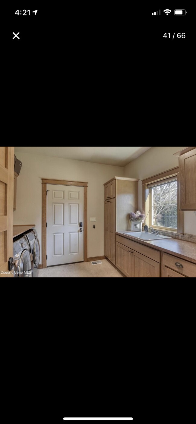 Building Photo - 4047 W Shoreview Ln