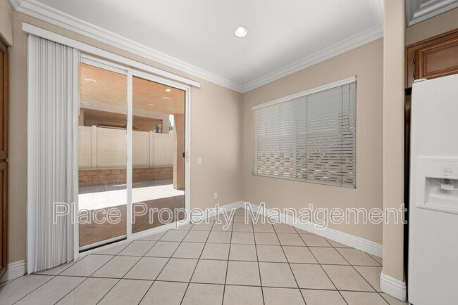 Building Photo - 6223 Avenida De Las Vistas