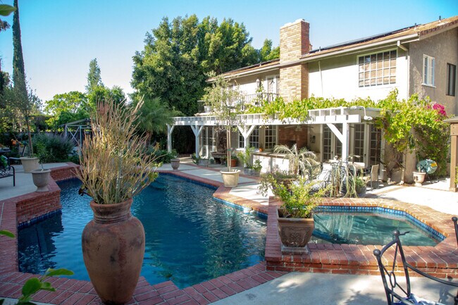 Building Photo - 4511 Dulcinea Ct