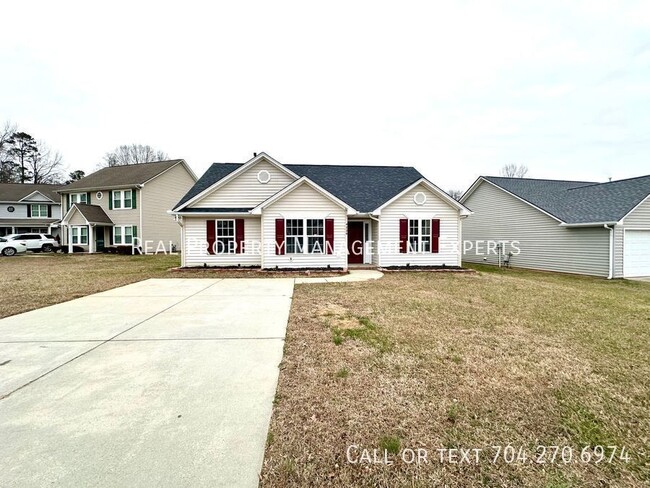 Building Photo - Charming 3BR/2BA Home in Charlotte!