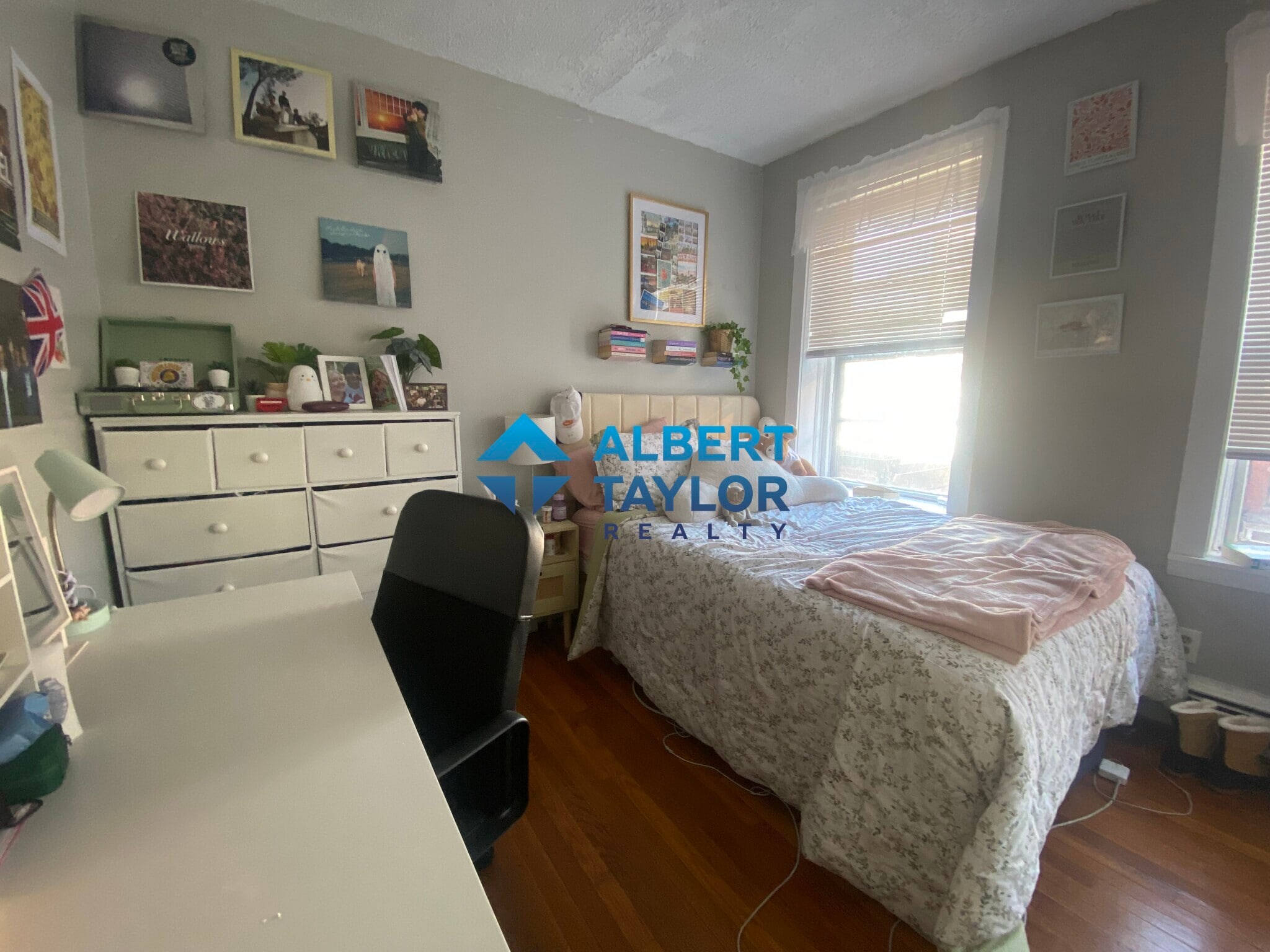 Building Photo - 36 Garden St