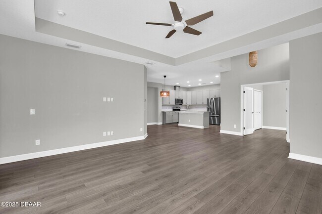 Building Photo - 906 Coral Reef Way