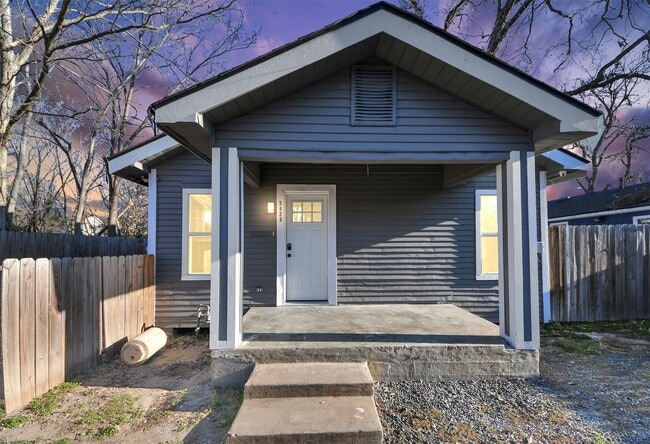 Building Photo - 3423 Beulah St