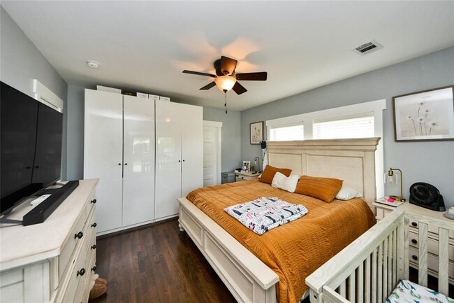 Building Photo - 311 Cosmos St