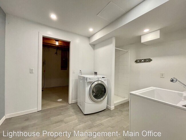 Building Photo - 3 br, 3.5 bath House - 3280 Brianna St NW