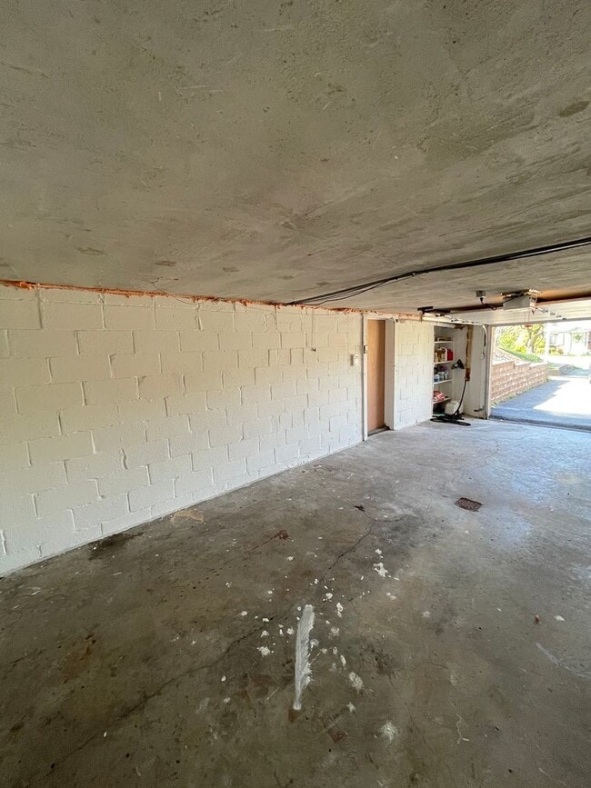 Building Photo - 139 Rodilin Dr