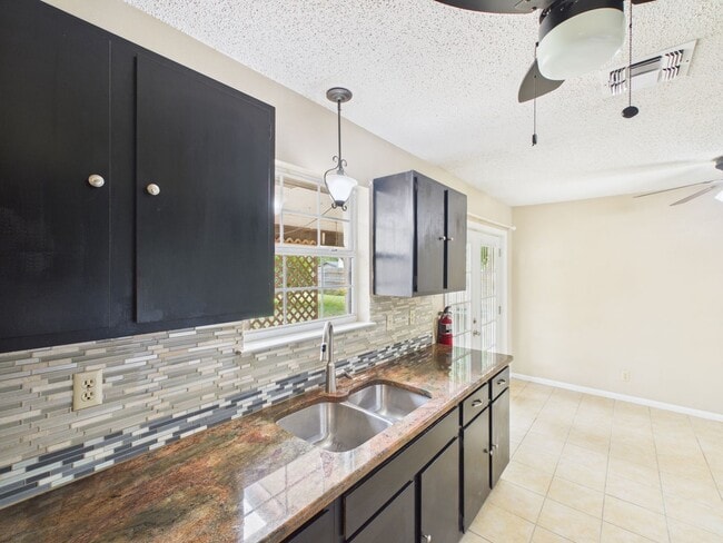 Building Photo - Room to Live, Room to Relax – Spacious 3-Bedroom Home