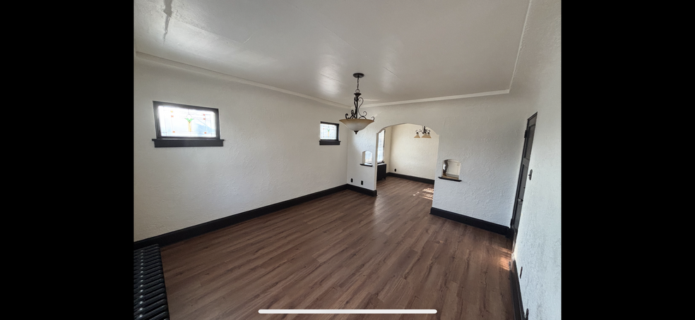 Building Photo - 3502 E Cudahy Ave