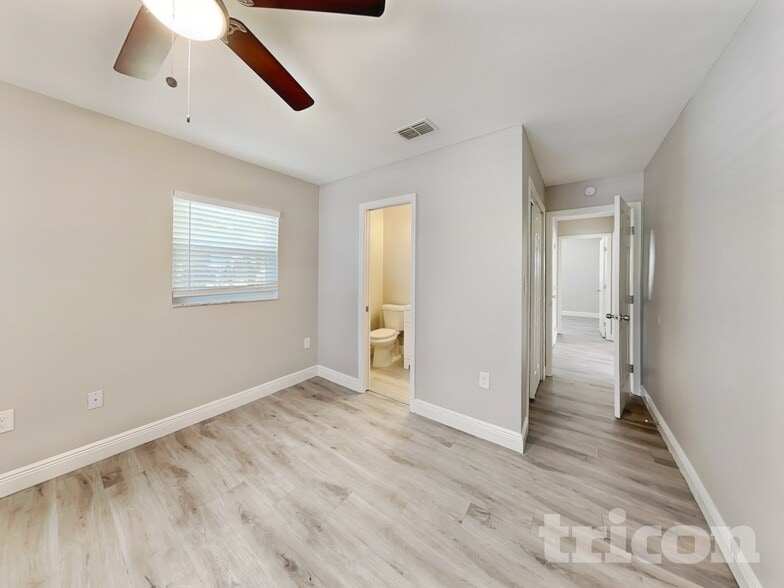 Building Photo - 8307 N Elmer St