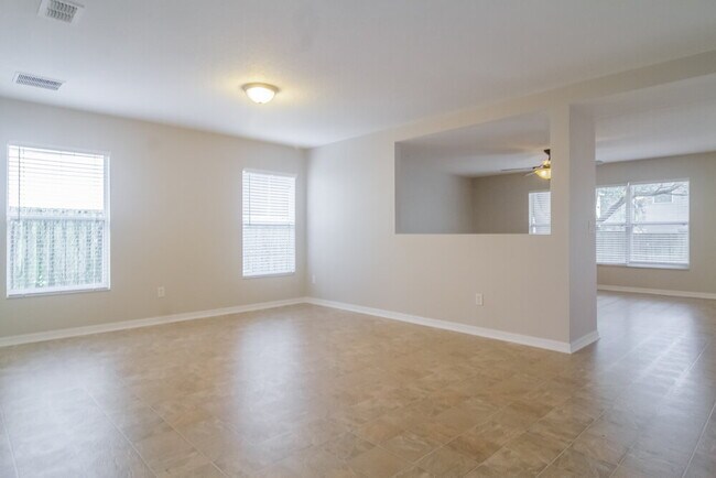 Building Photo - 645 Maya Susan Loop