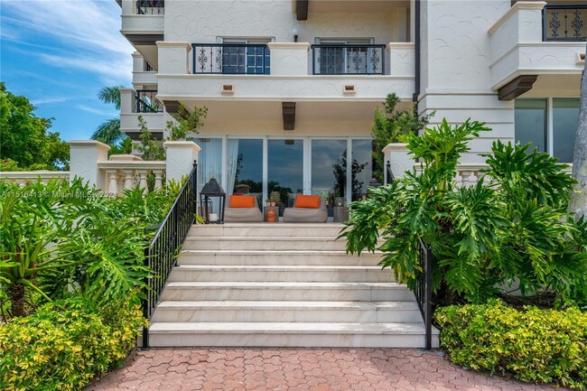 Building Photo - 2514 Fisher Island Dr