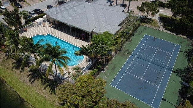 Building Photo - 1109 Lucaya Dr