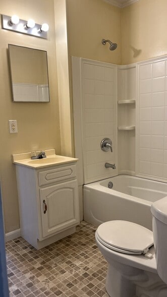 Building Photo - 2621 Dr Carver Rd