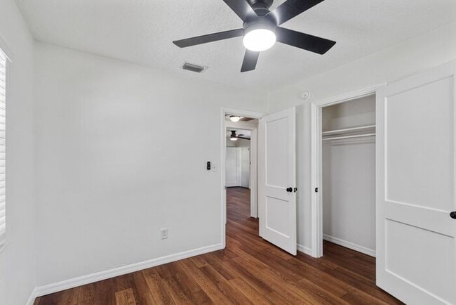 Building Photo - Charming Dade City Home for Lease!
