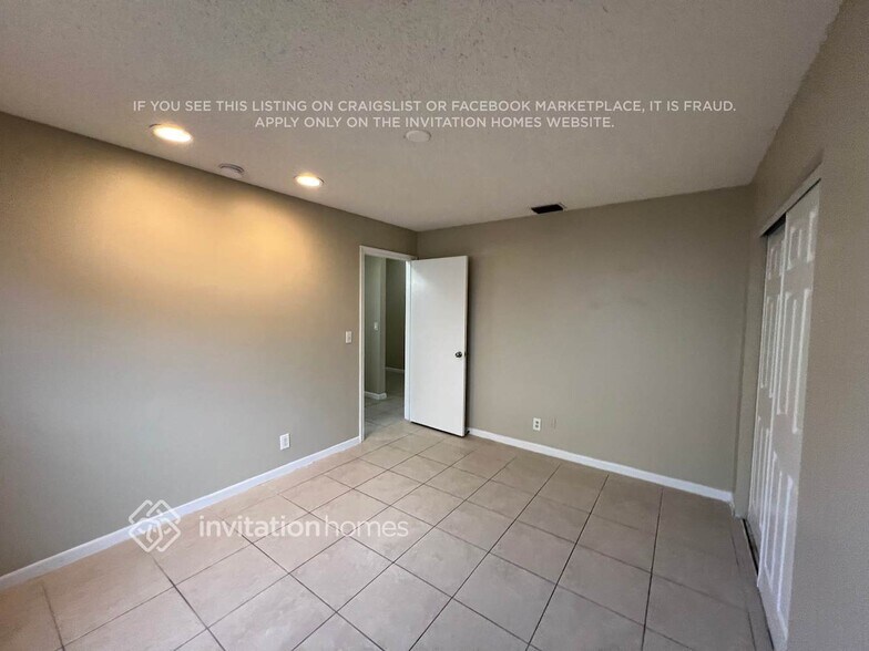Building Photo - 9821 NW 41st Ct